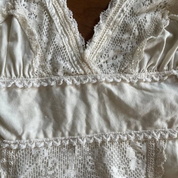 Vintage 1970s bohemian white lace wedding dress - minimalist 70s extra small - Picture 3 of 7